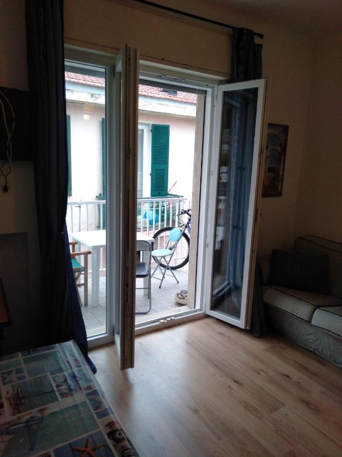 Azzurra Casa Vacanza Vintimille Extérieur photo