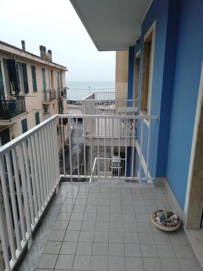 Azzurra Casa Vacanza Vintimille Extérieur photo